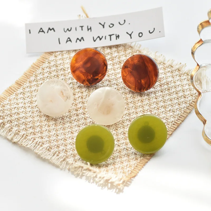 JUHU 2021 new geometric personality artistic white green acrylic drop earring leopard grain round resin stud earring for women, Gold 
JUHU 2021 new geometric personality artistic white green acrylic drop earring leopard grain round resin stud earring for women, Gold