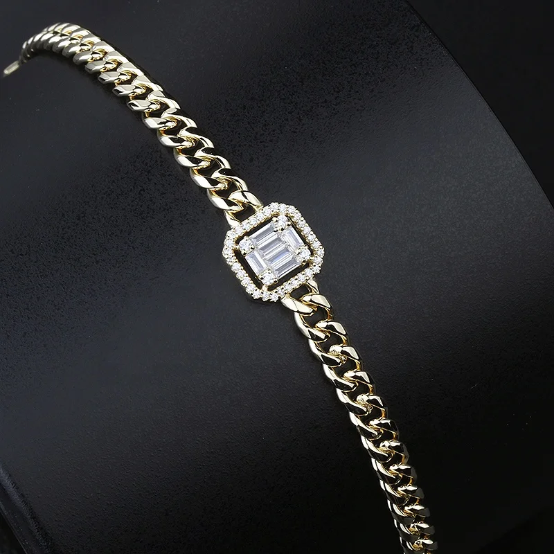 2022 Hot Sell Luxury Hip Hop Iced Out Diamond CZ 18K Gold Plated 925 Sterling Silver Cuban Link Chain Bracelet For Women Jewelry
2022 Hot Sell Luxury Hip Hop Iced Out Diamond CZ 18K Gold Plated 925 Sterling Silver Cuban Link Chain Bracelet For Women Jewelry