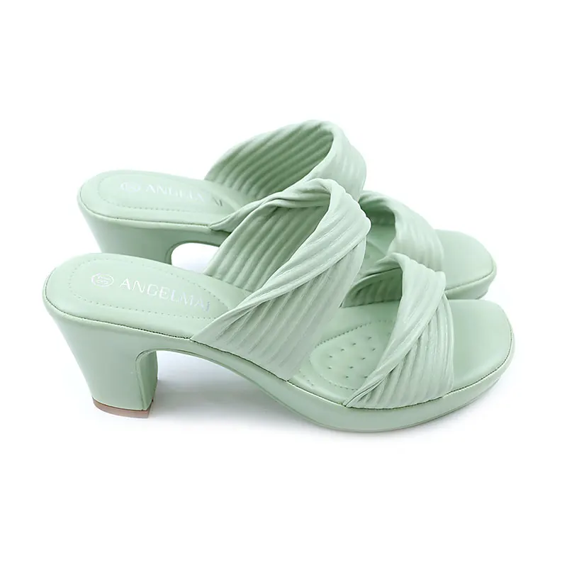 Heels fashion 2021 summer women slipper sandals Double Braided Strap comfort women heel sandals square heel slippers for women
Heels fashion 2021 summer women slipper sandals Double Braided Strap comfort women heel sandals square heel slippers for women