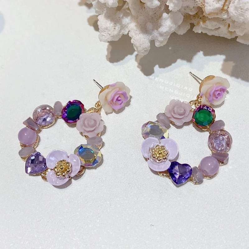 2021 Fashion Women Elegant Resin Flower Circle Drop Earrings For Women Girls Fashion Purple Sequin Flower Crystal Heart Earrings, Many colors fyi
2021 Fashion Women Elegant Resin Flower Circle Drop Earrings For Women Girls Fashion Purple Sequin Flower Crystal Heart Earrings, Many colors fyi