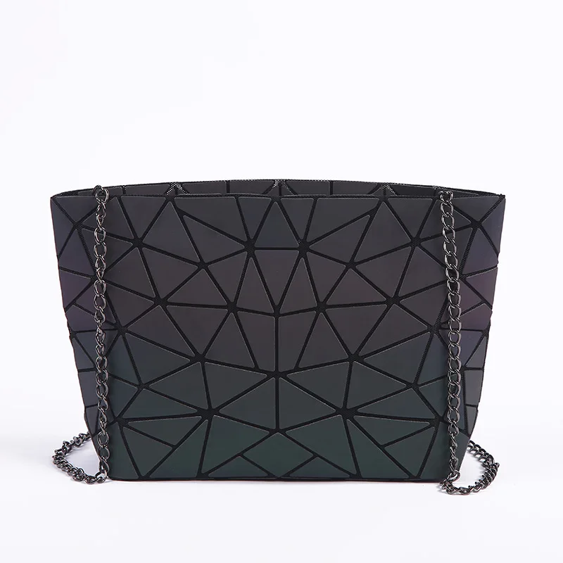 HOT Women Geometry Handbag Small Luminous Bag Chain Shoulder Messenger Bags Laser Purse for Gil High Quality Leather
HOT Women Geometry Handbag Small Luminous Bag Chain Shoulder Messenger Bags Laser Purse for Gil High Quality Leather