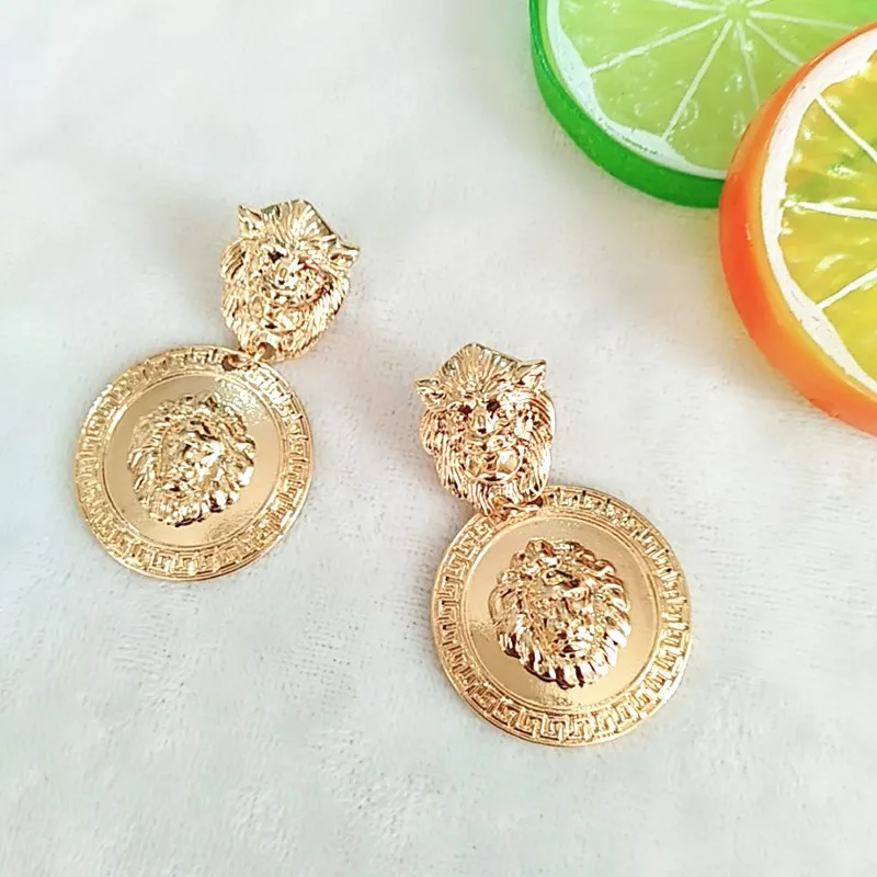 Hot Sale Simple Embossed Lion Head Metal Earrings Europe And America Alloy Gold Plated Drop Earrings
Hot Sale Simple Embossed Lion Head Metal Earrings Europe And America Alloy Gold Plated Drop Earrings