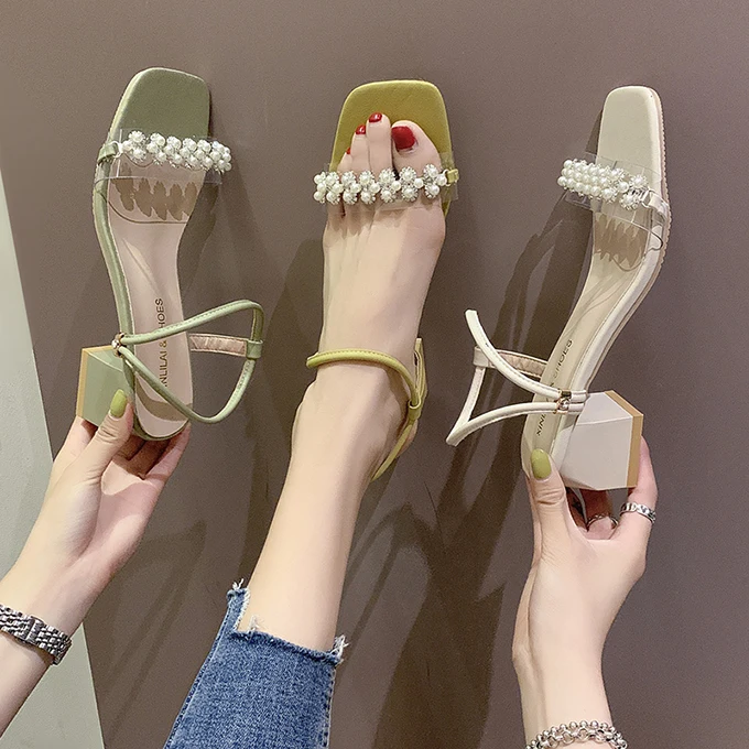 2020 ladies & girls customized slide-on sandals with pearls party sandals for women
2020 ladies & girls customized slide-on sandals with pearls party sandals for women