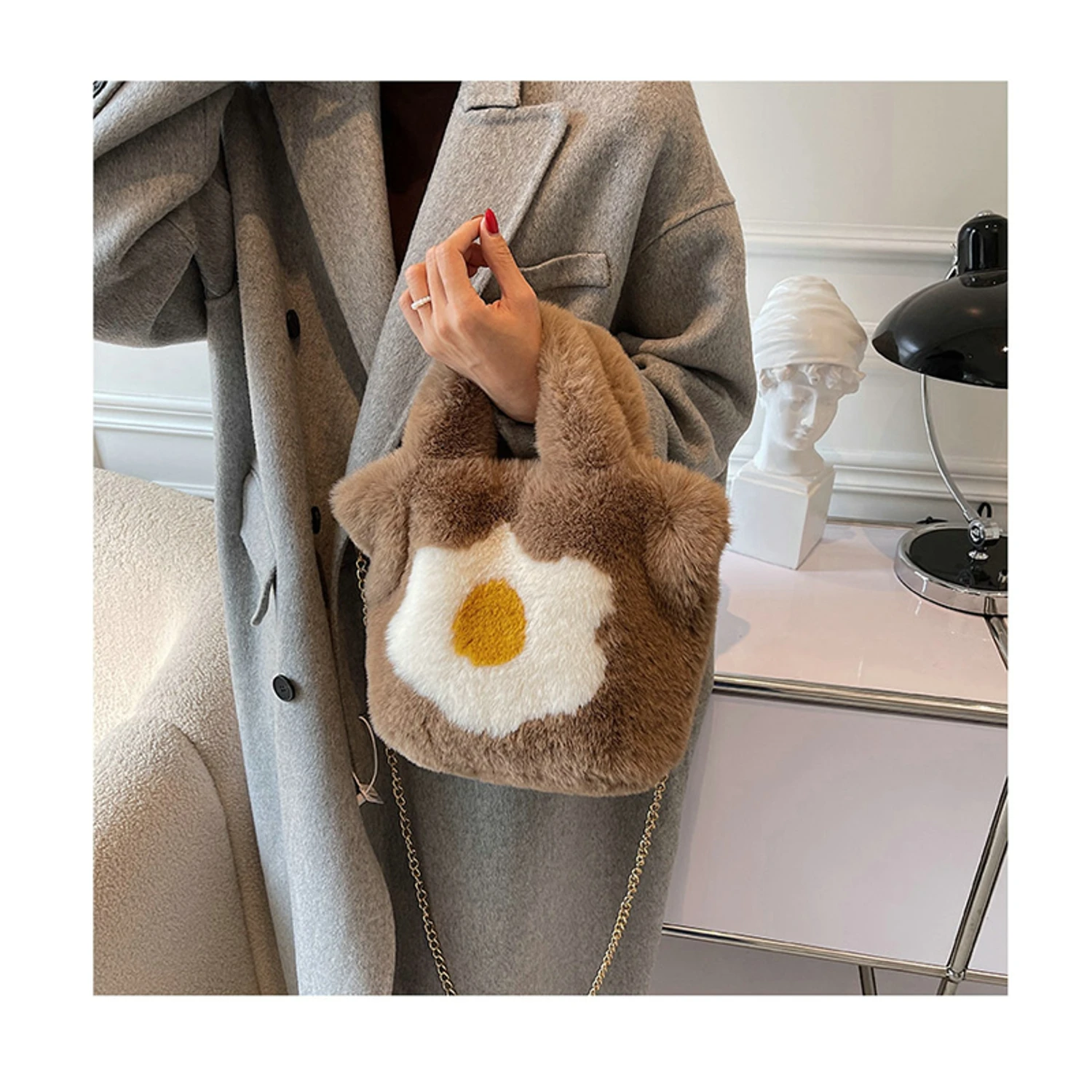 Winter Cartoon Fried Egg Pattern Fleece Clutch Bags For Girls Luxury Sleeping Bag Jute Tote Corduroy Design Handbags
Winter Cartoon Fried Egg Pattern Fleece Clutch Bags For Girls Luxury Sleeping Bag Jute Tote Corduroy Design Handbags