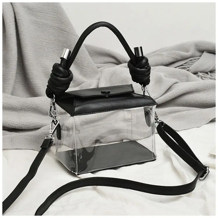B10079 Hot sale fashion pure color plastic clear PVC large capacity practical handle cosmetic bag
B10079 Hot sale fashion pure color plastic clear PVC large capacity practical handle cosmetic bag