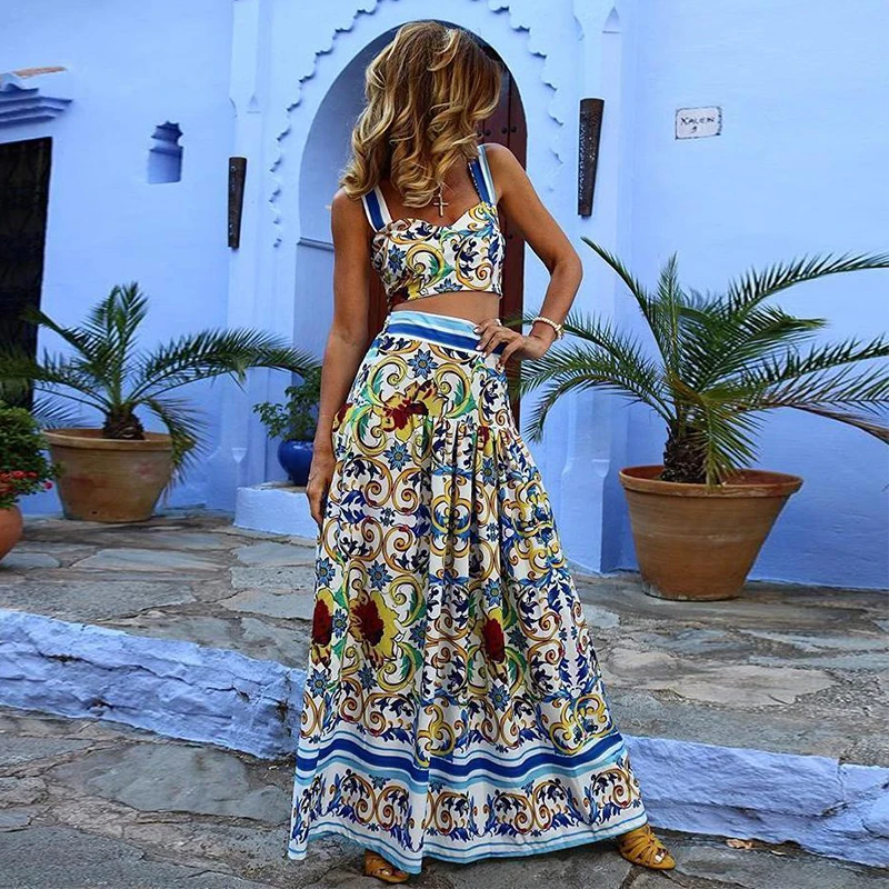Boho Print Skirt Set Summer Women Floral 2 Piece Sets Spaghetti Strap Cropped Tops Long Skirt Sets Vintage Holiday Outfits 2021
Boho Print Skirt Set Summer Women Floral 2 Piece Sets Spaghetti Strap Cropped Tops Long Skirt Sets Vintage Holiday Outfits 2021