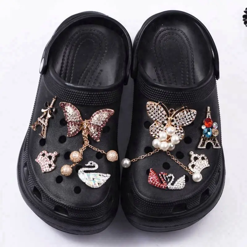 Custom Rhinestone Metal Bling Crystal Shoe Charms for Designer Shoes Decoration ornament Xmas Gift
Custom Rhinestone Metal Bling Crystal Shoe Charms for Designer Shoes Decoration ornament Xmas Gift