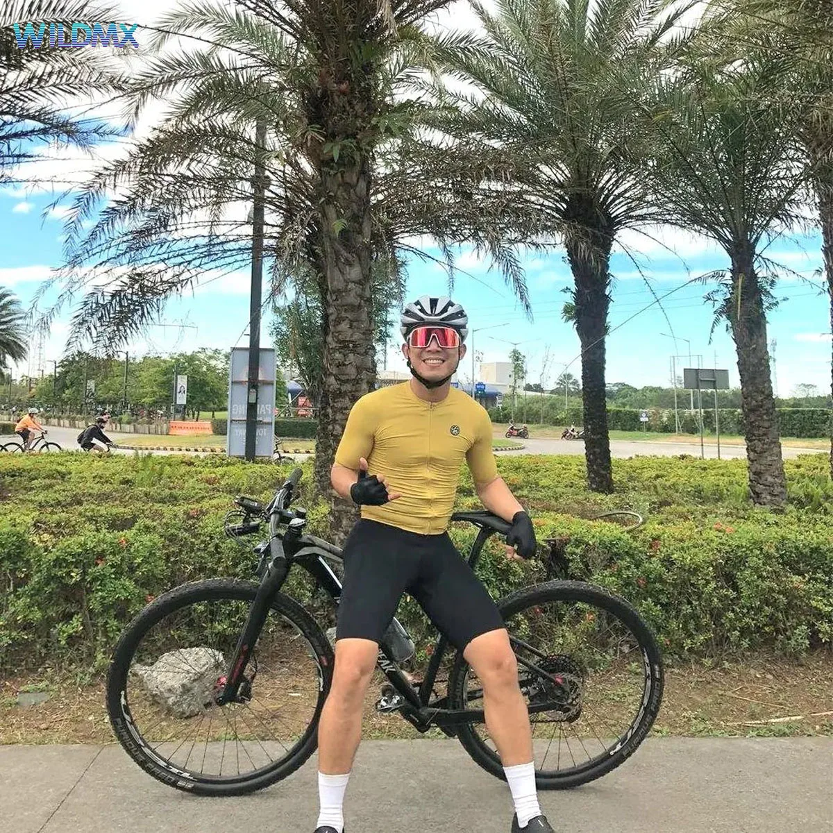 2022 Custom New Design Thailand Race Fit Cycling Clothing Men's Short Sleeve Cycling Jersey, Heat transfer printing
2022 Custom New Design Thailand Race Fit Cycling Clothing Men's Short Sleeve Cycling Jersey, Heat transfer printing