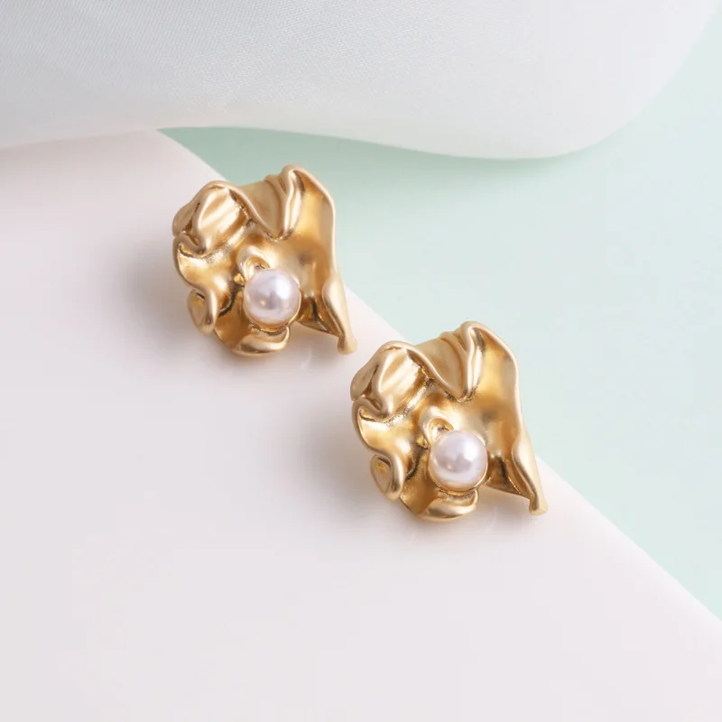 JUHU 2021 geometric cute drop earring cool stylish imitated pearl stud earrings round retro irregular alloy jewelry for women, Imitate pearl
JUHU 2021 geometric cute drop earring cool stylish imitated pearl stud earrings round retro irregular alloy jewelry for women, Imitate pearl