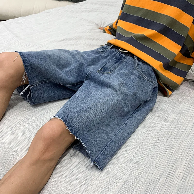 NEW korean ins fashion straight loose edging short jeans men's jeans shorts, Customized color
NEW korean ins fashion straight loose edging short jeans men's jeans shorts, Customized color