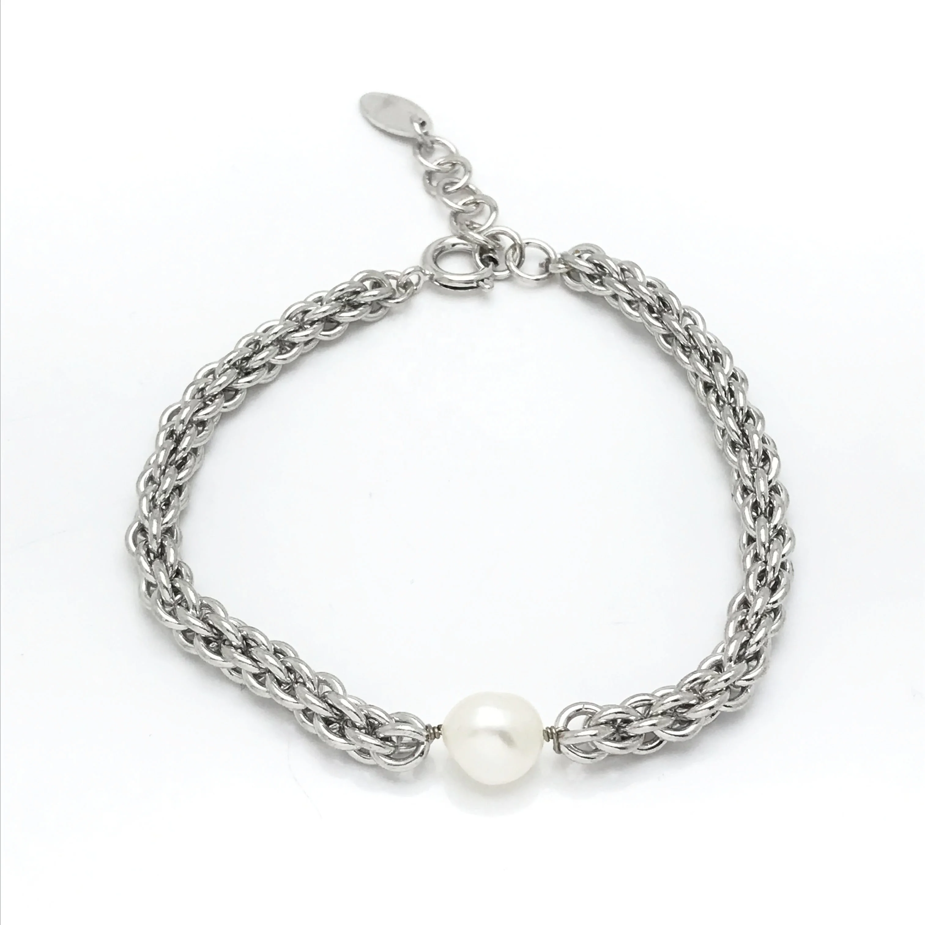 Eico Latest Selling Fashion Hip-hop Twisted Chain Bracelet Fresh Water Pearls Bracelet For Men And Women
Eico Latest Selling Fashion Hip-hop Twisted Chain Bracelet Fresh Water Pearls Bracelet For Men And Women