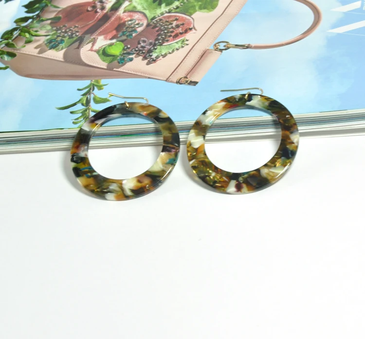 Custom round acetic acid ear rings for women classic cellulose acetate tortoiseshell earrings