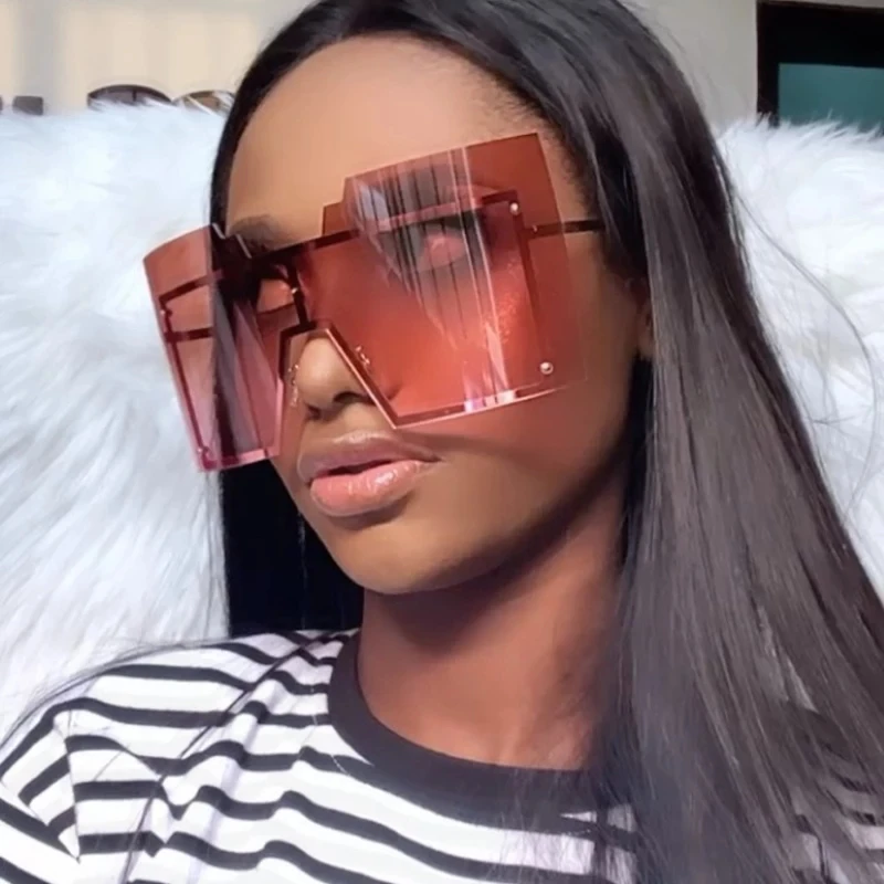 vintage trendy eyewear womens oversized sunglasses 2021 fashion gafas sol luxury sun glasses shades, As for the pictures shows
vintage trendy eyewear womens oversized sunglasses 2021 fashion gafas sol luxury sun glasses shades, As for the pictures shows