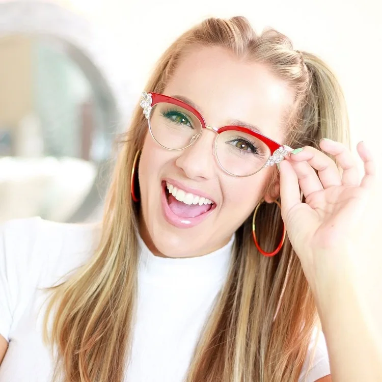 2020 New Arrival Plastic Anti Blue Light Blocking Eyeglasses Cat Eye Metal Frame Fashionable Computer Eyewear, 3 colors
2020 New Arrival Plastic Anti Blue Light Blocking Eyeglasses Cat Eye Metal Frame Fashionable Computer Eyewear, 3 colors