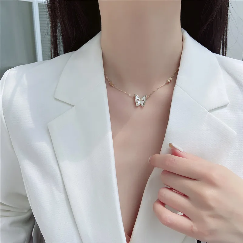 Flash diamond butterfly necklace female 2021 new trendy net red ins cold wind design necklace short clavicle chain
Flash diamond butterfly necklace female 2021 new trendy net red ins cold wind design necklace short clavicle chain