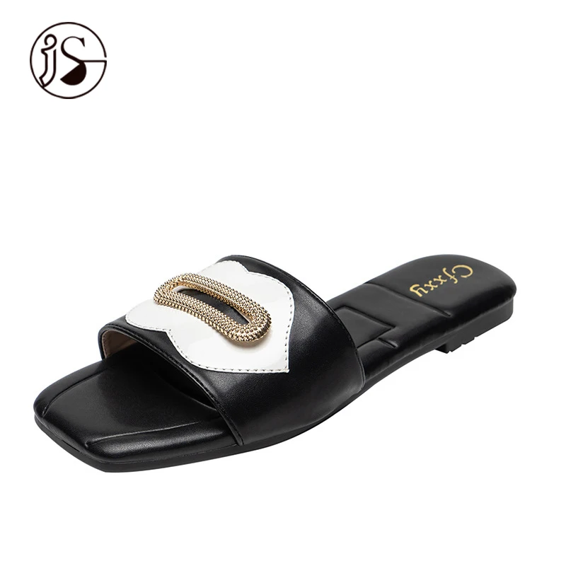 New design and new shape lady flat slippers Soft and comfortable leather slippers The latest fashion fashion lady slippers
New design and new shape lady flat slippers Soft and comfortable leather slippers The latest fashion fashion lady slippers