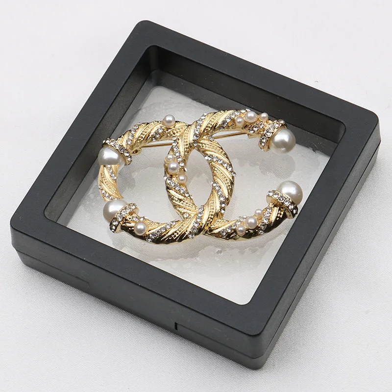 New Fashion Light Luxury Corsage Korean Version Of Noble Temperament Brooch Pearl Rhinestone Brooch Jewelry, Gold, white k
New Fashion Light Luxury Corsage Korean Version Of Noble Temperament Brooch Pearl Rhinestone Brooch Jewelry, Gold, white k