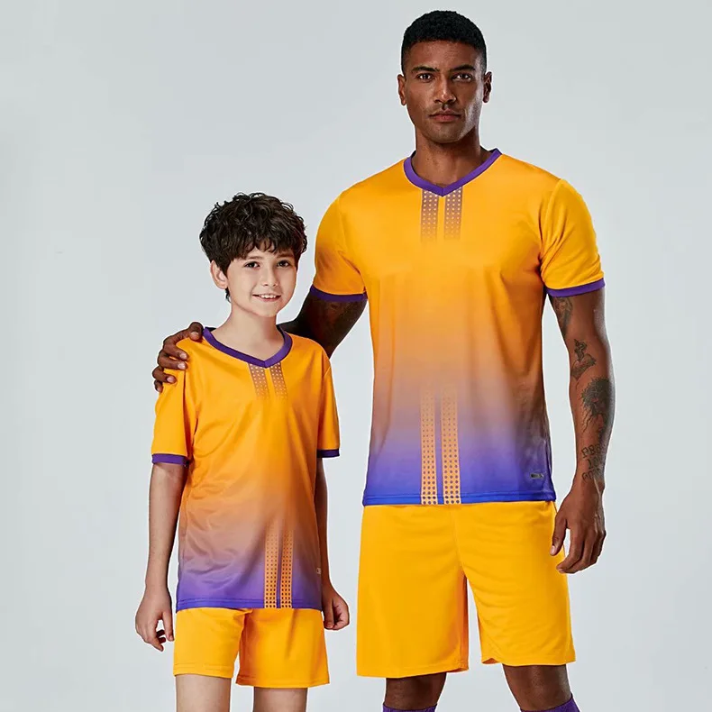 Quick dry Breathable 100% polyester fully printing black and white soccer wear football set jerseys uniform for man, Like the pics show
Quick dry Breathable 100% polyester fully printing black and white soccer wear football set jerseys uniform for man, Like the pics show