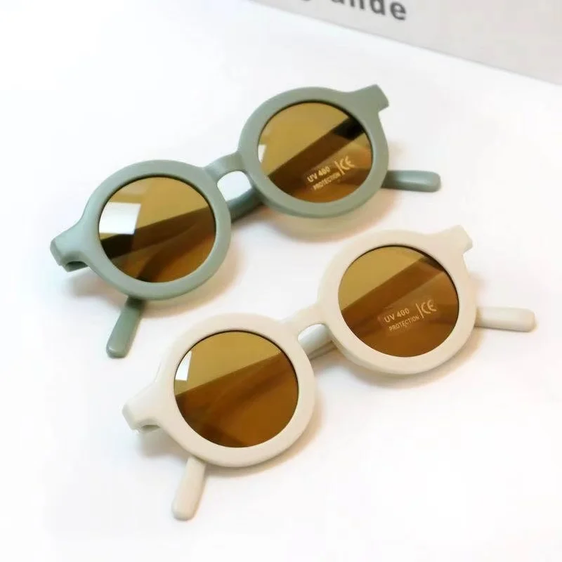 2021 Hot Selling Fashion Boys Girls Shade Eyewear Cute Children Sun Glasses UV400 Round Kids Sunglasses, Custom colors
2021 Hot Selling Fashion Boys Girls Shade Eyewear Cute Children Sun Glasses UV400 Round Kids Sunglasses, Custom colors