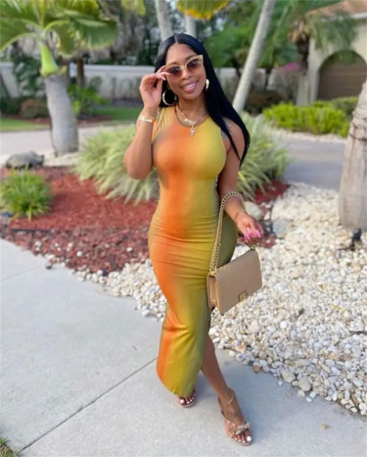 PEARL Newest Design Sleeveless Rib Fabric Knitted Gradient Color Slit Maxi Casual Long Dress Women
PEARL Newest Design Sleeveless Rib Fabric Knitted Gradient Color Slit Maxi Casual Long Dress Women