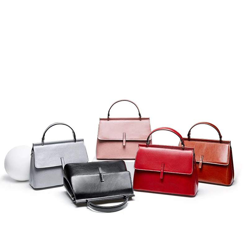 Designs fashion bag handbag leather bag women bolosos de muj 2021 vintage leather messenger bag handbag women
Designs fashion bag handbag leather bag women bolosos de muj 2021 vintage leather messenger bag handbag women