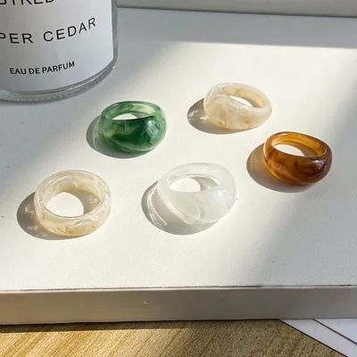 2021 Hot Selling Acrylic Ring Average Size Multi Color Transparent Resin Ring For Women
2021 Hot Selling Acrylic Ring Average Size Multi Color Transparent Resin Ring For Women