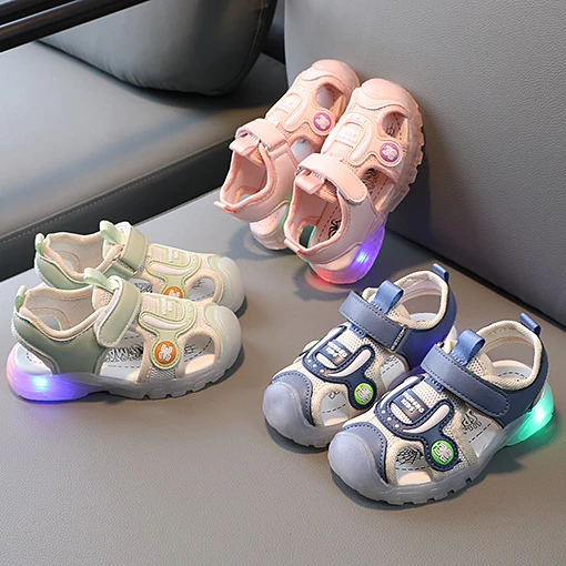 F40528A hot sale hollow cartoon comfortable beautiful summer kids shoes children's casual shoes, As picture 
F40528A hot sale hollow cartoon comfortable beautiful summer kids shoes children's casual shoes, As picture