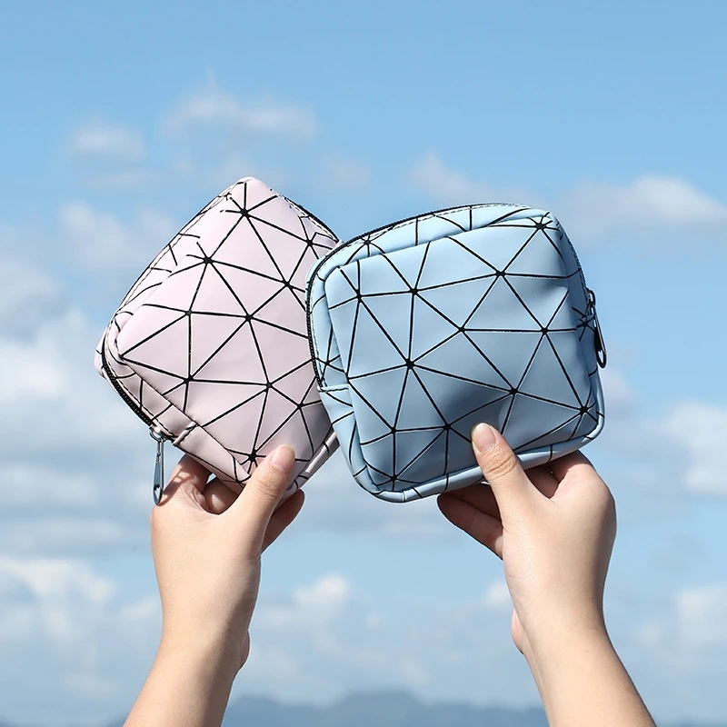 2021 fashion stock customzied pu mini cosmetic bag lipstick saitary pad pouch bag in bag for girls, Picture
2021 fashion stock customzied pu mini cosmetic bag lipstick saitary pad pouch bag in bag for girls, Picture