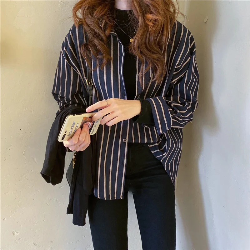 B62550A Vertical stripe long-sleeved shirt for women's fashion casual Korean style shirt
B62550A Vertical stripe long-sleeved shirt for women's fashion casual Korean style shirt
