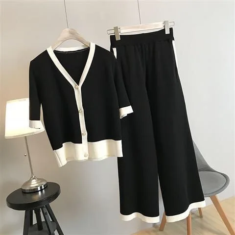 Factory wholesale spring clothing fashion long wide leg pant 2 piece set sweet sweater cardigan two piece set women
Factory wholesale spring clothing fashion long wide leg pant 2 piece set sweet sweater cardigan two piece set women
