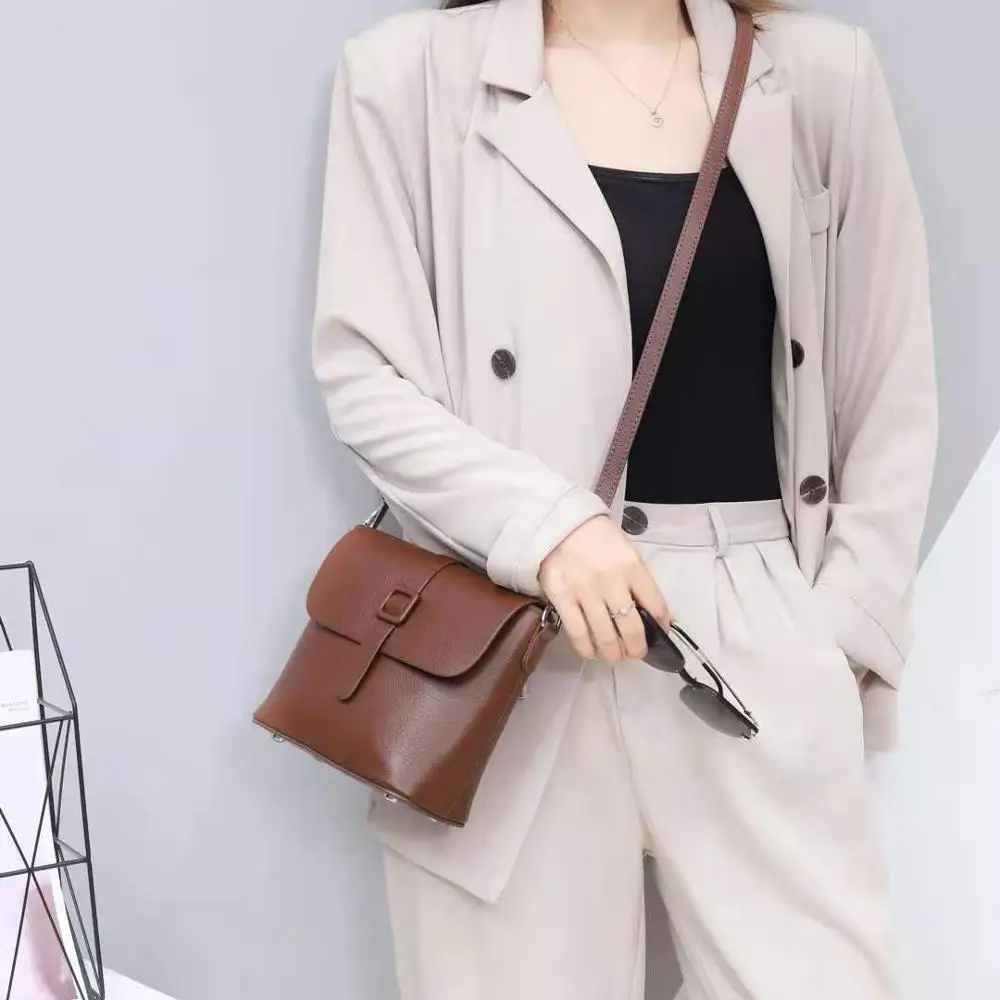 China Supplier Wholesale Designer Woman Handbags Customized logo Genuine Leather Hand Bags, More color
China Supplier Wholesale Designer Woman Handbags Customized logo Genuine Leather Hand Bags, More color