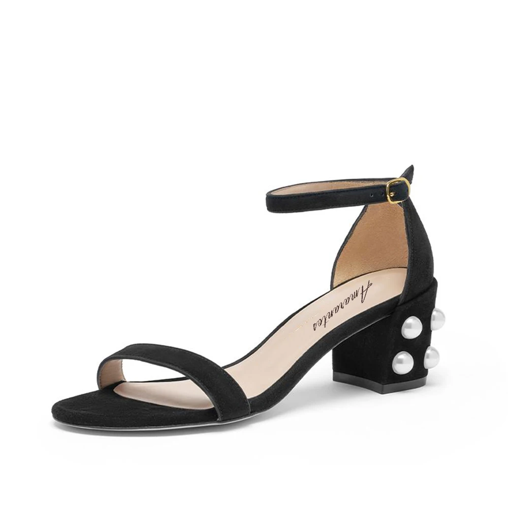 2021 New Arrive Women Fashion Block Low Heel Shoes Ankle Straps Round Toe Sexy Pearl Rhinestones Summer Dress Sandals
2021 New Arrive Women Fashion Block Low Heel Shoes Ankle Straps Round Toe Sexy Pearl Rhinestones Summer Dress Sandals