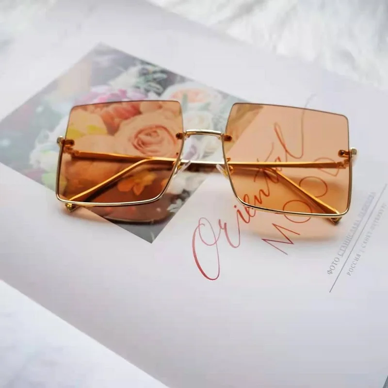 European and American trend personality ocean piece cover face square big frame half frame trimmed sunglasses, 6 colors
European and American trend personality ocean piece cover face square big frame half frame trimmed sunglasses, 6 colors