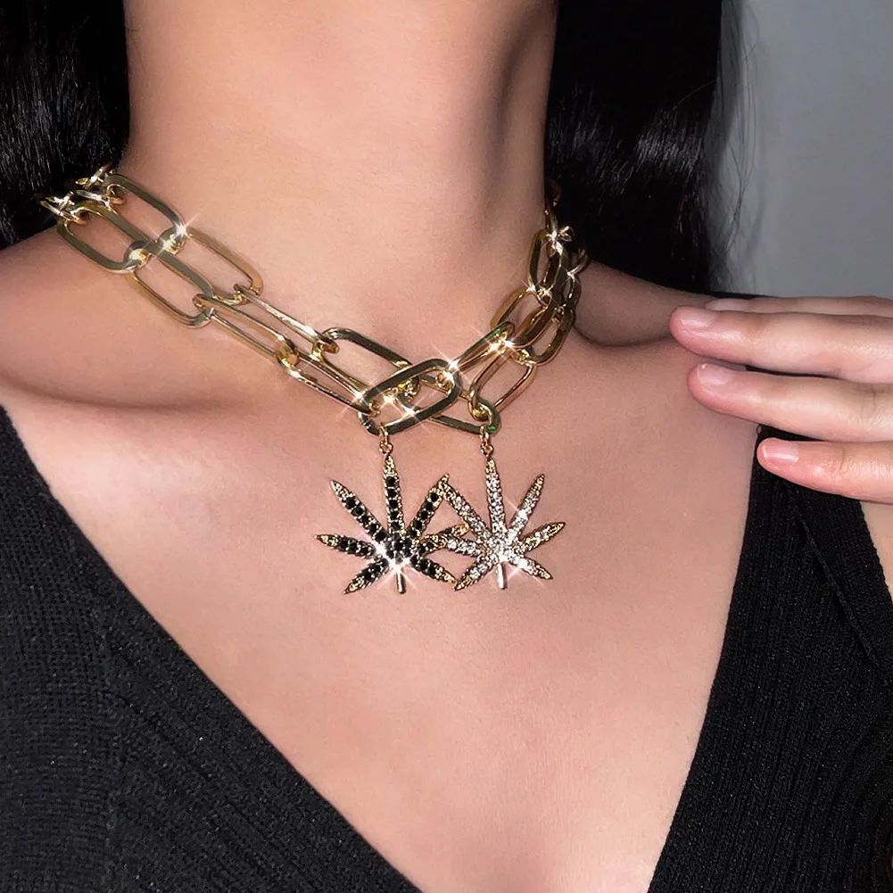 Hip Hop Chunky Statement Choker Crystal Maple Leaf Plant Pendant Necklace For Women Men Gold Plated Jewelry Chain, Gold color
Hip Hop Chunky Statement Choker Crystal Maple Leaf Plant Pendant Necklace For Women Men Gold Plated Jewelry Chain, Gold color