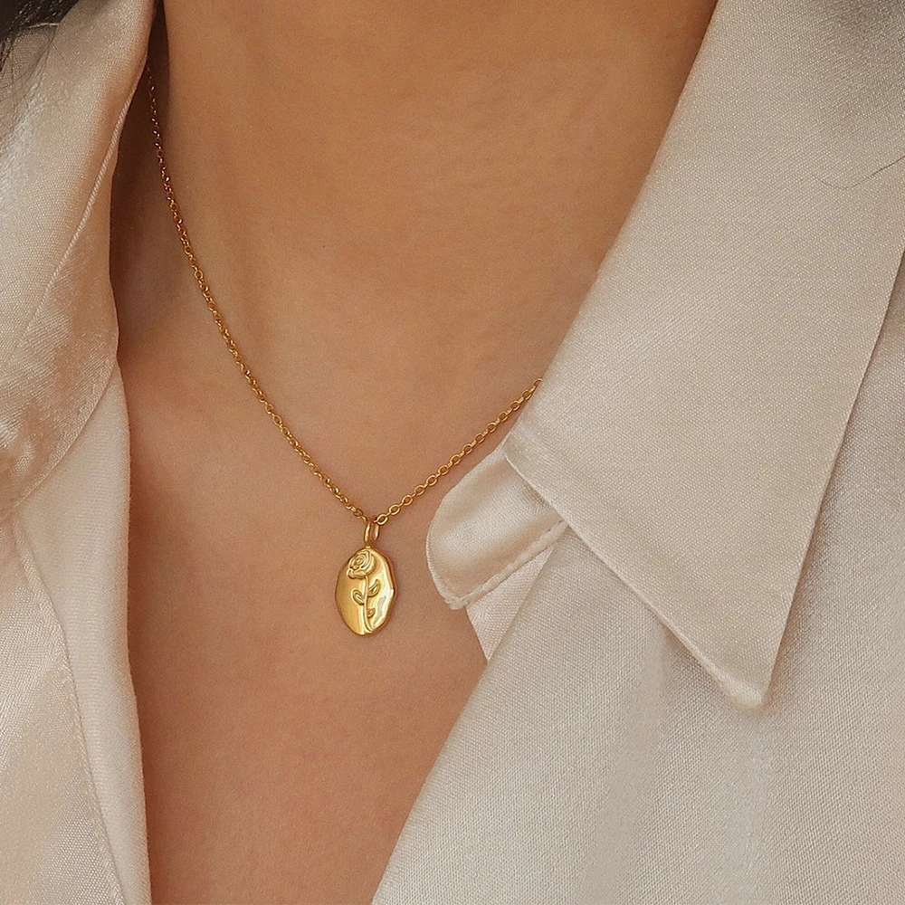 Luxury Custom Design Stainless Steel Jewelry Rose Flower Pendant 18K Gold Plated Necklace
Luxury Custom Design Stainless Steel Jewelry Rose Flower Pendant 18K Gold Plated Necklace