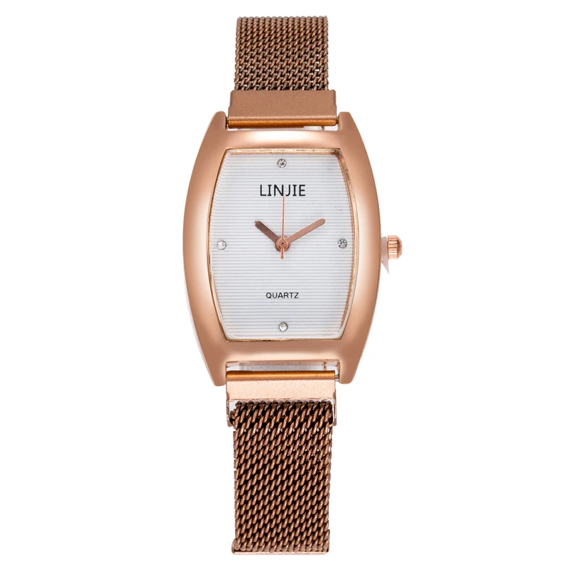 Hot style barrel-shaped simple lady quartz watch retro British square fashion magnet buckle watch stock, 5 colors
Hot style barrel-shaped simple lady quartz watch retro British square fashion magnet buckle watch stock, 5 colors