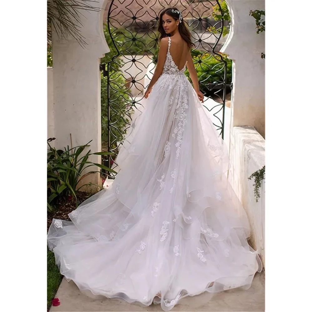 Long Boho A-Line Backless Long Tail Modest Custom Wedding Dress 3D Flowers Spaghetti Straps Bride Dresses Princess
Long Boho A-Line Backless Long Tail Modest Custom Wedding Dress 3D Flowers Spaghetti Straps Bride Dresses Princess