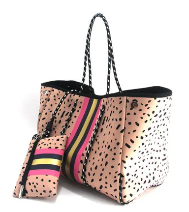Fashion Waterproof Neoprene Bags Large Capacity Handbag Women Casual Tote Beach Bag Lash Packages, Customizable
Fashion Waterproof Neoprene Bags Large Capacity Handbag Women Casual Tote Beach Bag Lash Packages, Customizable