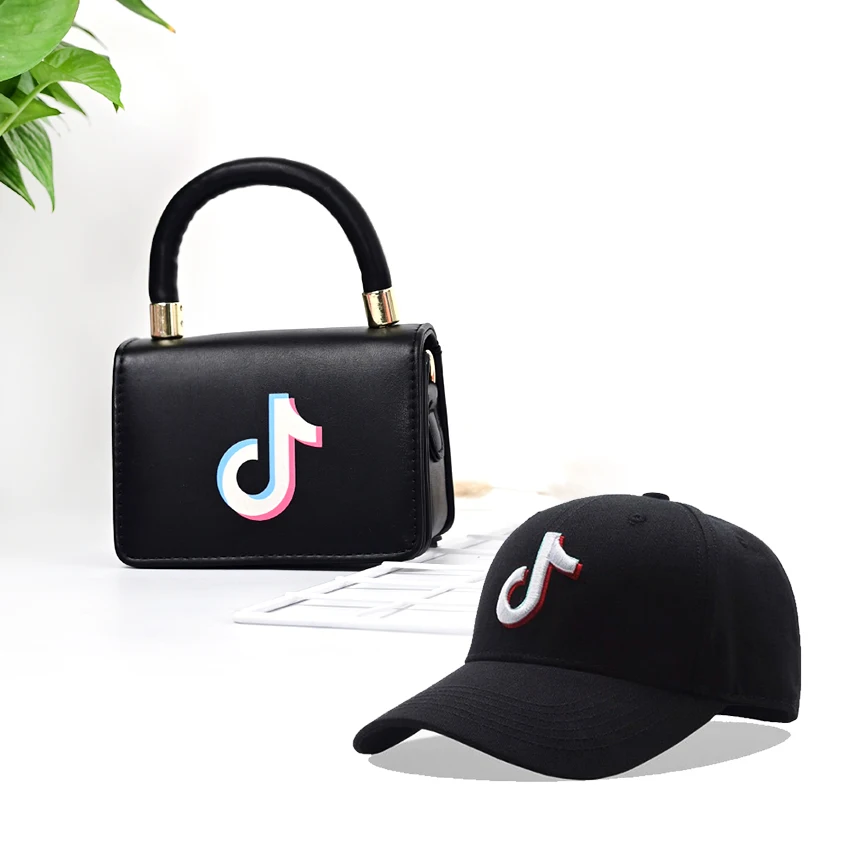 2021 Wholesale Women Hand Bags Designer Mini Purses And Handbags Tik Tok Bucket Hat Cap And Purse Set
2021 Wholesale Women Hand Bags Designer Mini Purses And Handbags Tik Tok Bucket Hat Cap And Purse Set