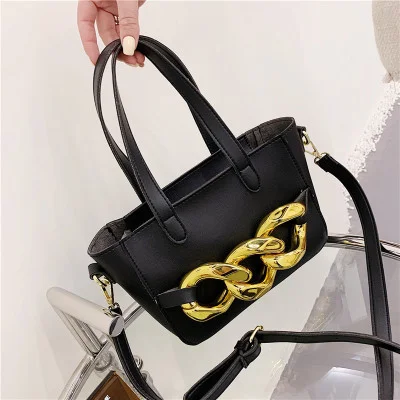 Wholesale Chain Girls Pu Leather Shoulder Purse And Handbags Ladies Luxury Square Fashion Crossbody Bags For Women
Wholesale Chain Girls Pu Leather Shoulder Purse And Handbags Ladies Luxury Square Fashion Crossbody Bags For Women