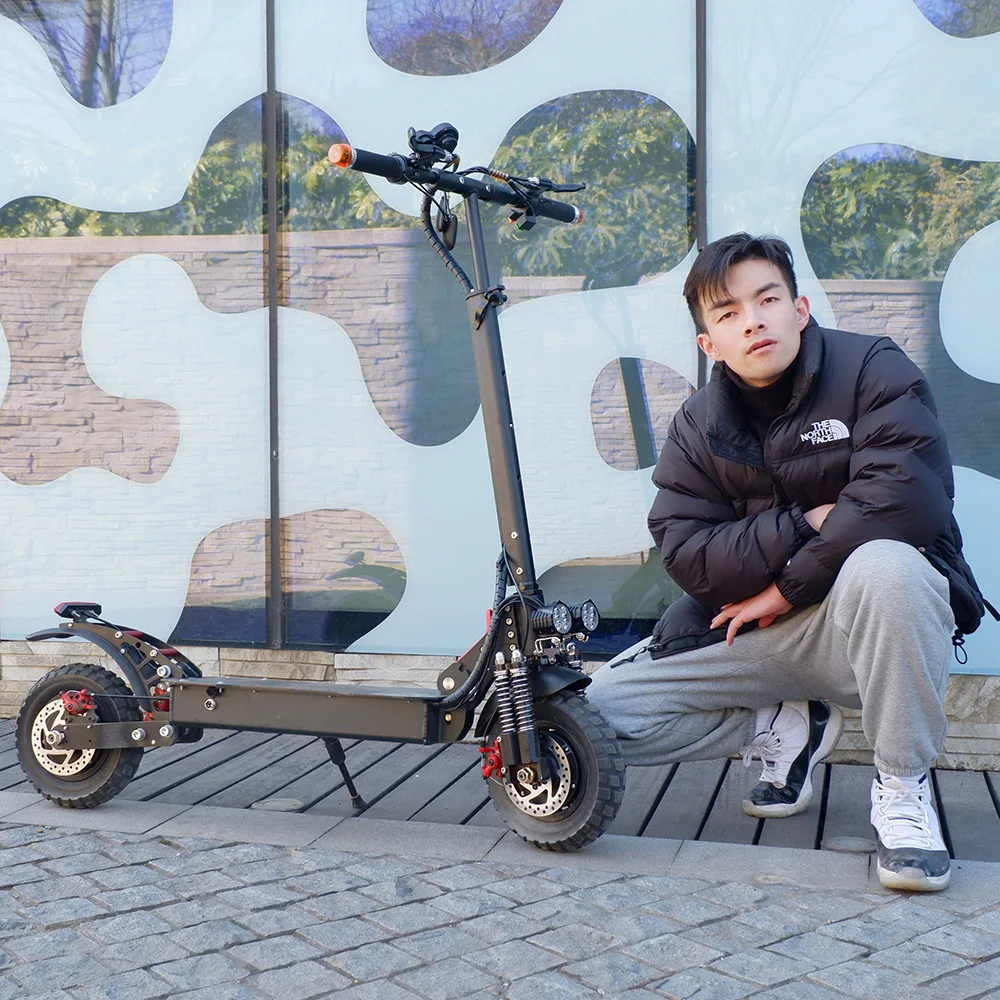 Fashion high quality 50kmh fast electric scooter 1600W motor fat tire scooter 40 Degree climb angle city electric e scooter
Fashion high quality 50kmh fast electric scooter 1600W motor fat tire scooter 40 Degree climb angle city electric e scooter