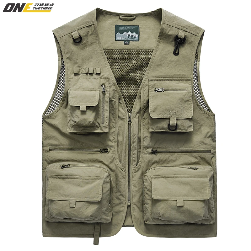 Outdoor vest for men summer fishing suit multi-pocket vest for leisure mountaineering sleeveless vest for men, As the picture 
Outdoor vest for men summer fishing suit multi-pocket vest for leisure mountaineering sleeveless vest for men, As the picture