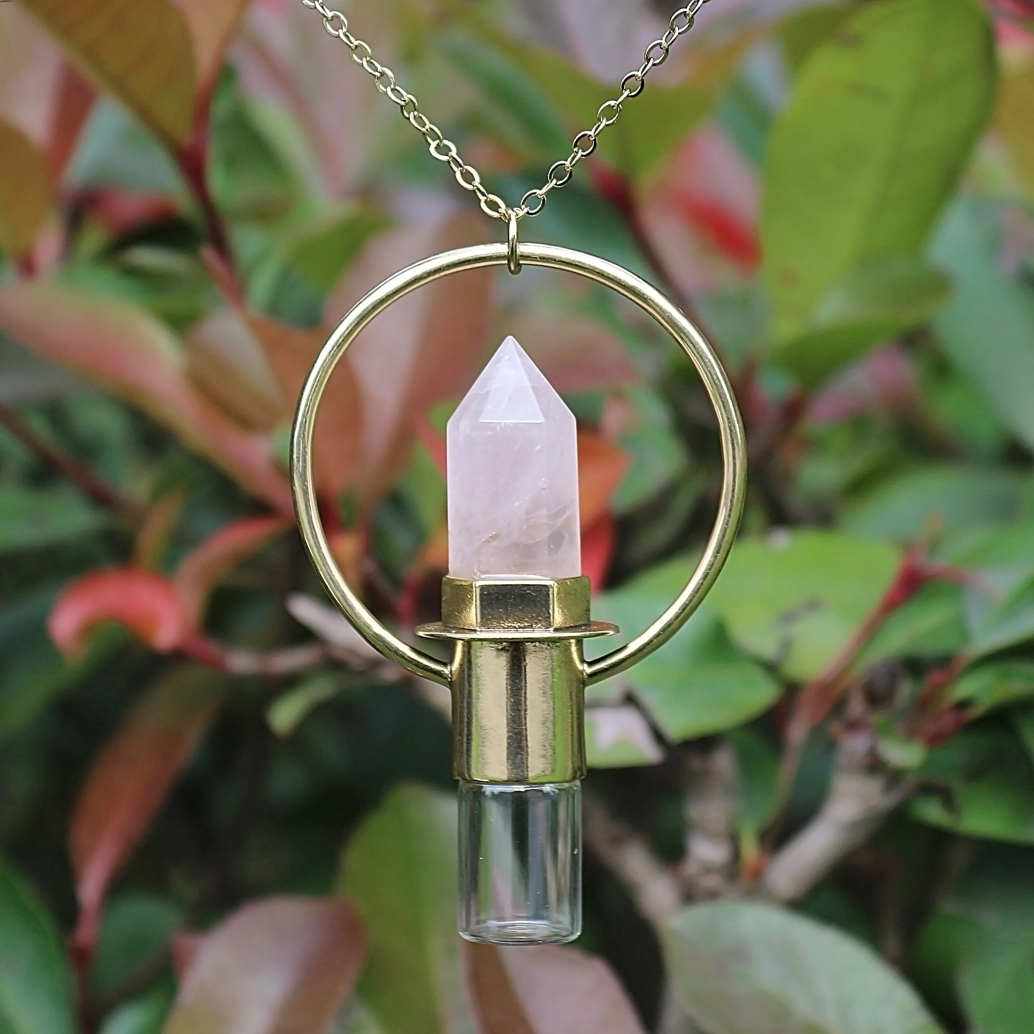 New Arrival Fashion Trendy Jewelry Gemstone Antique Essential Oil Bottle Perfume Pendant Necklaces
New Arrival Fashion Trendy Jewelry Gemstone Antique Essential Oil Bottle Perfume Pendant Necklaces