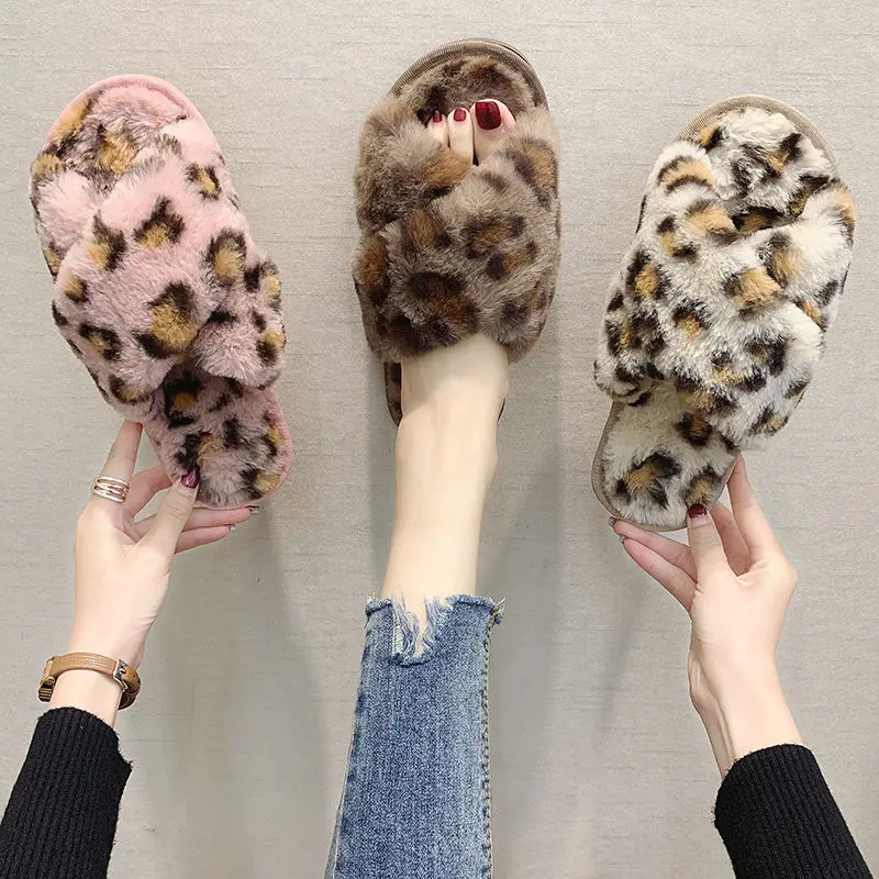 new 2020 Wholesale plush slippers cross latest design slippers leopard soft indoor and outdoor female faux fur slippers, Beige, brown, gray, pink
new 2020 Wholesale plush slippers cross latest design slippers leopard soft indoor and outdoor female faux fur slippers, Beige, brown, gray, pink