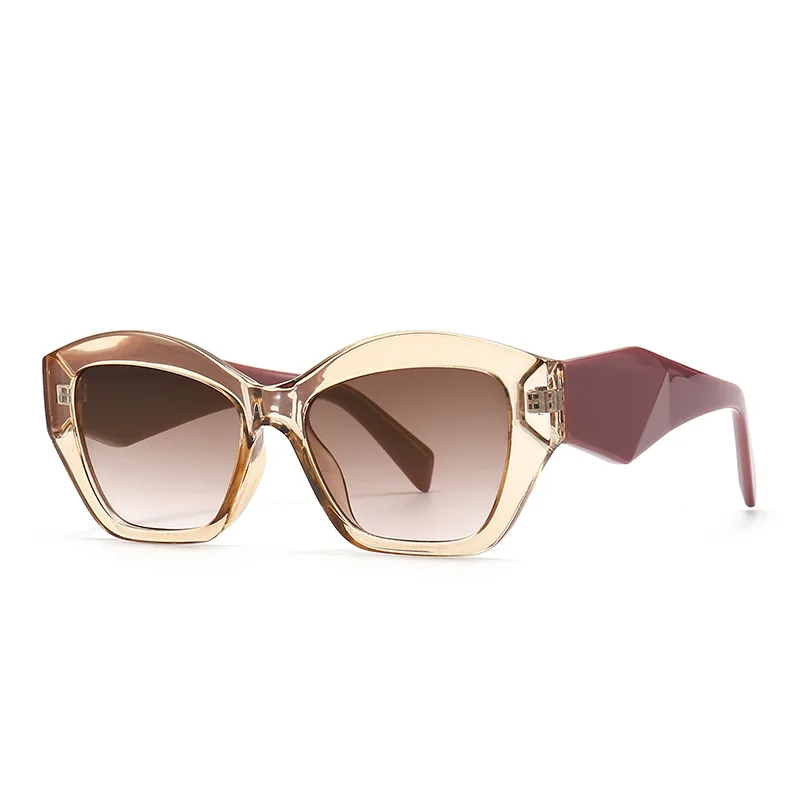 2022 new fashion women shades luxury oversized cateye sunglasses Vintage sun glasses UV400
2022 new fashion women shades luxury oversized cateye sunglasses Vintage sun glasses UV400