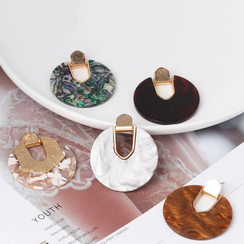 Boutique collection jewelry Abalone shell pattern hoop acrylic earrings for women, Picture shows
Boutique collection jewelry Abalone shell pattern hoop acrylic earrings for women, Picture shows