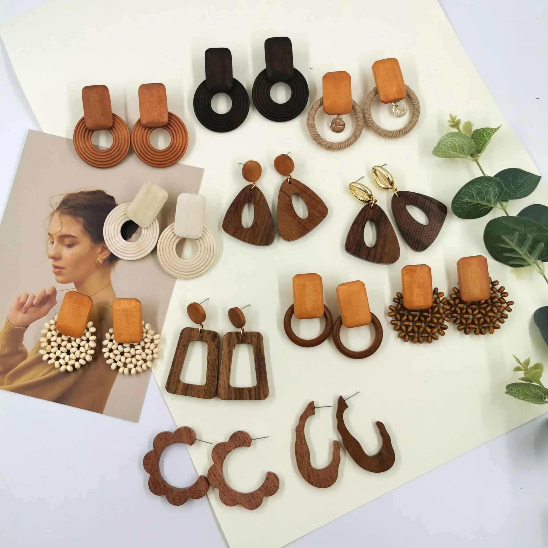 Vintage Wooden Rattan Drop Earrings Geometric Handmade Round Rattan Drop Earrings for Women 
Vintage Wooden Rattan Drop Earrings Geometric Handmade Round Rattan Drop Earrings for Women