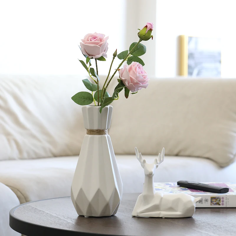 Creative outdoor indoor decorative art ceramic vase Living room office desktop white flower pot for elk ornaments home decor
Creative outdoor indoor decorative art ceramic vase Living room office desktop white flower pot for elk ornaments home decor