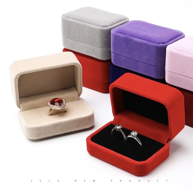 Multiple Colors Velvet Couple Ring Box Double Rings Storage Display Box For Engagement
Multiple Colors Velvet Couple Ring Box Double Rings Storage Display Box For Engagement