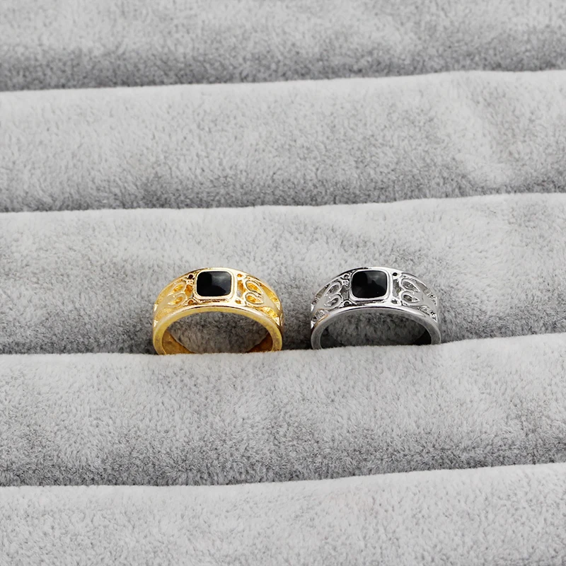 Fashion Black Oil Drop Men Finger Ring Luxury Double Sided Heart Punk Silver Jewelry Wedding Ring
Fashion Black Oil Drop Men Finger Ring Luxury Double Sided Heart Punk Silver Jewelry Wedding Ring